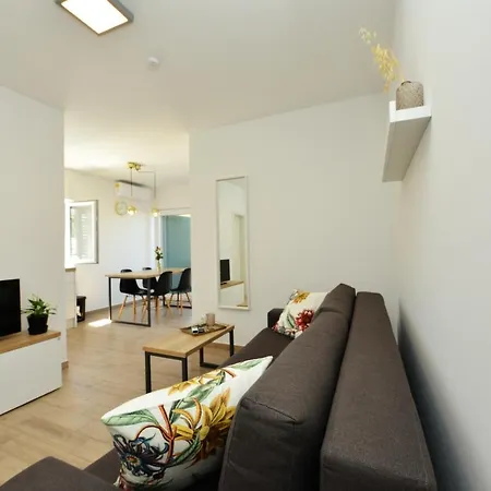 Teco Mit Pool Apartament