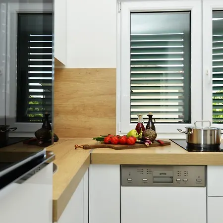 Teco Mit Pool Apartament *