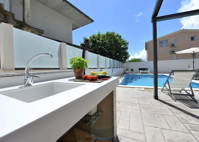 아파트 Teco Mit Pool