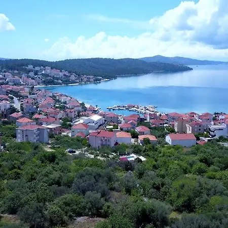 Tećo Mit Pool * Trogir