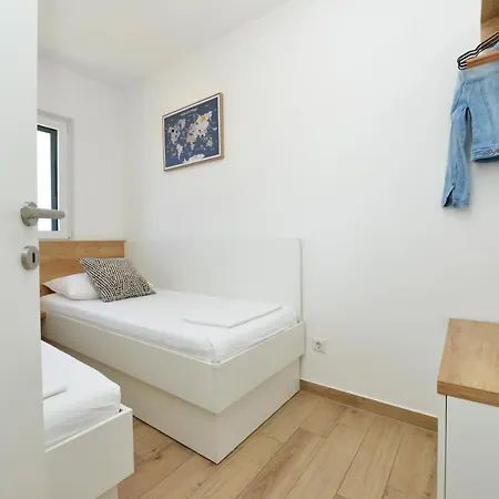 Apartment Tećo Mit Pool Trogir