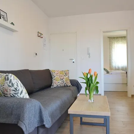 Apartment Tećo Mit Pool Trogir