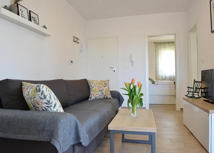 Διαμέρισμα Teco Mit Pool Τρογκίρ