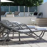 Teco Mit Pool Apartman *