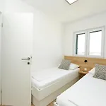 Teco Mit Pool Trogir