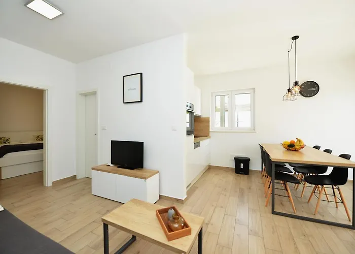 Teco Mit Pool דירה