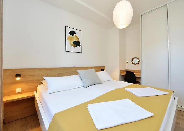 Teco Mit Pool * טרוגיר